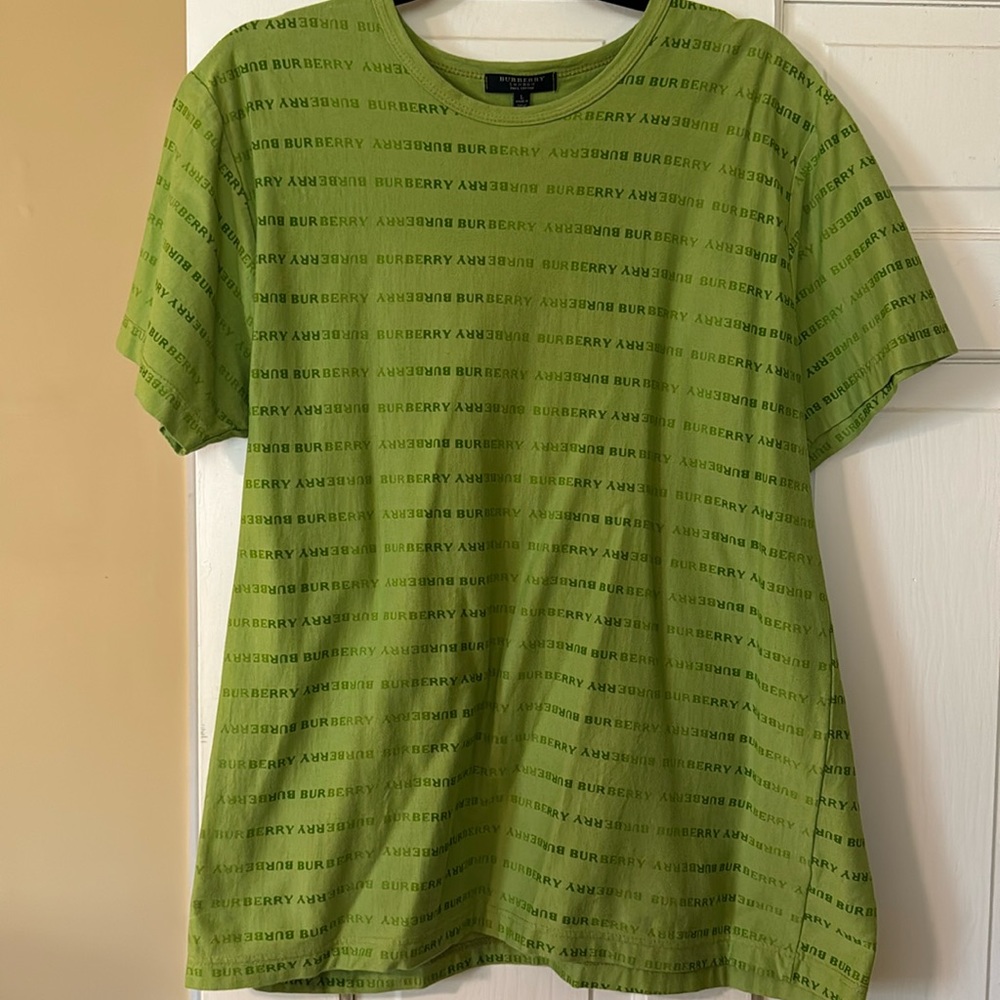 Burberry t-shirt